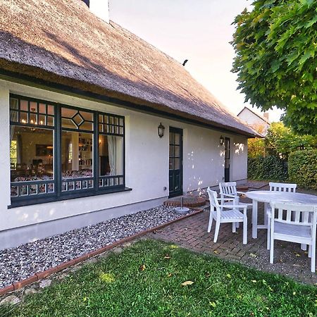 Reetdachhaus Mit Grossem Garten Und Kamin مارلوف المظهر الخارجي الصورة