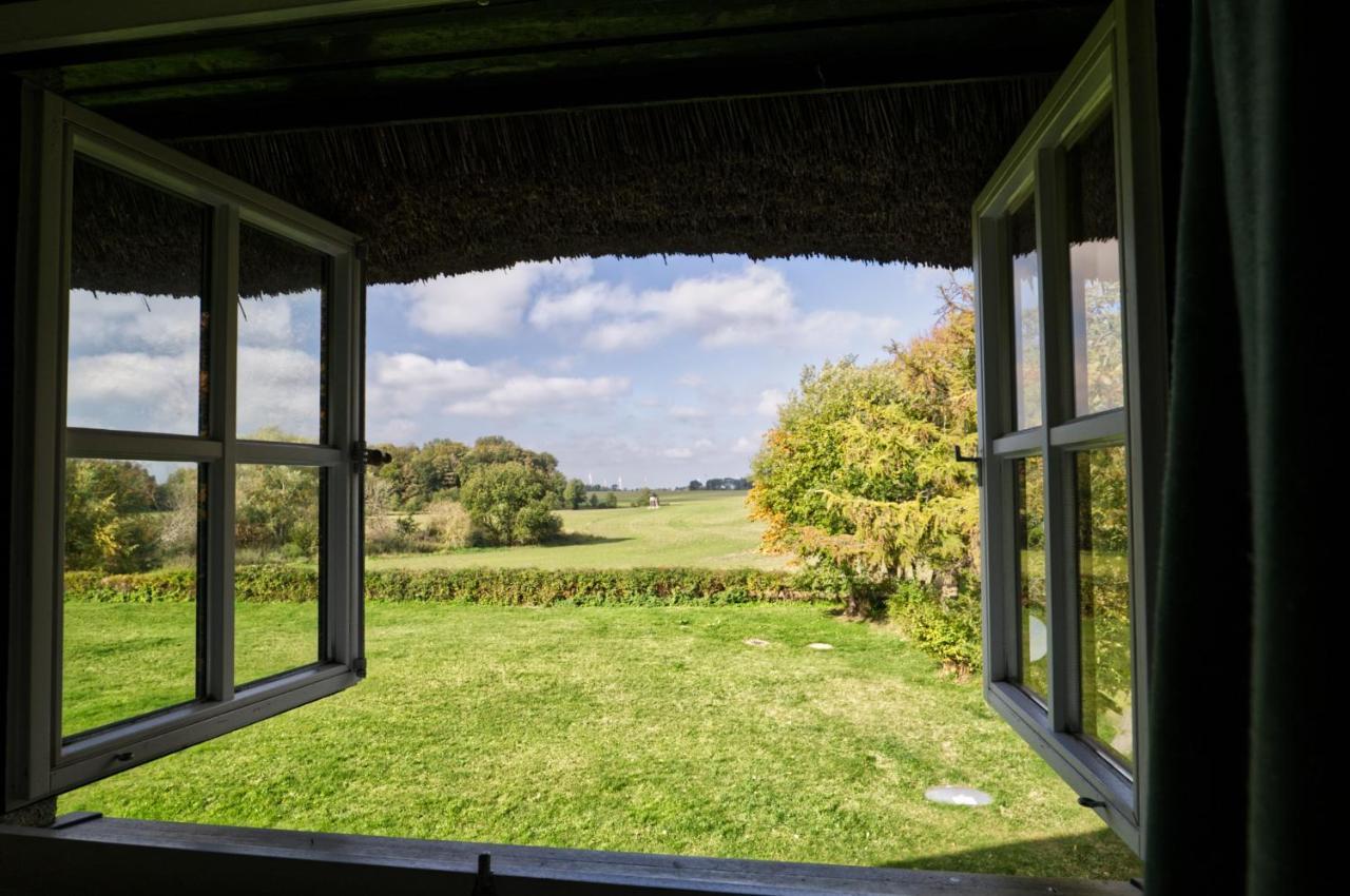 Reetdachhaus Mit Grossem Garten Und Kamin مارلوف المظهر الخارجي الصورة